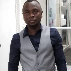 Meet your Posher, Agbor